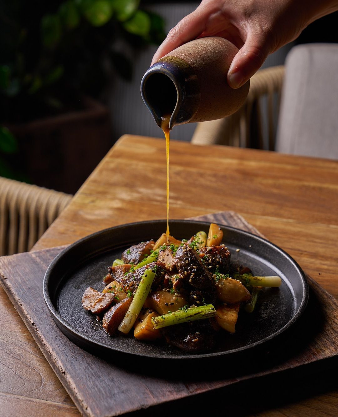 Plato de cocina nikkei en Osaka Miami