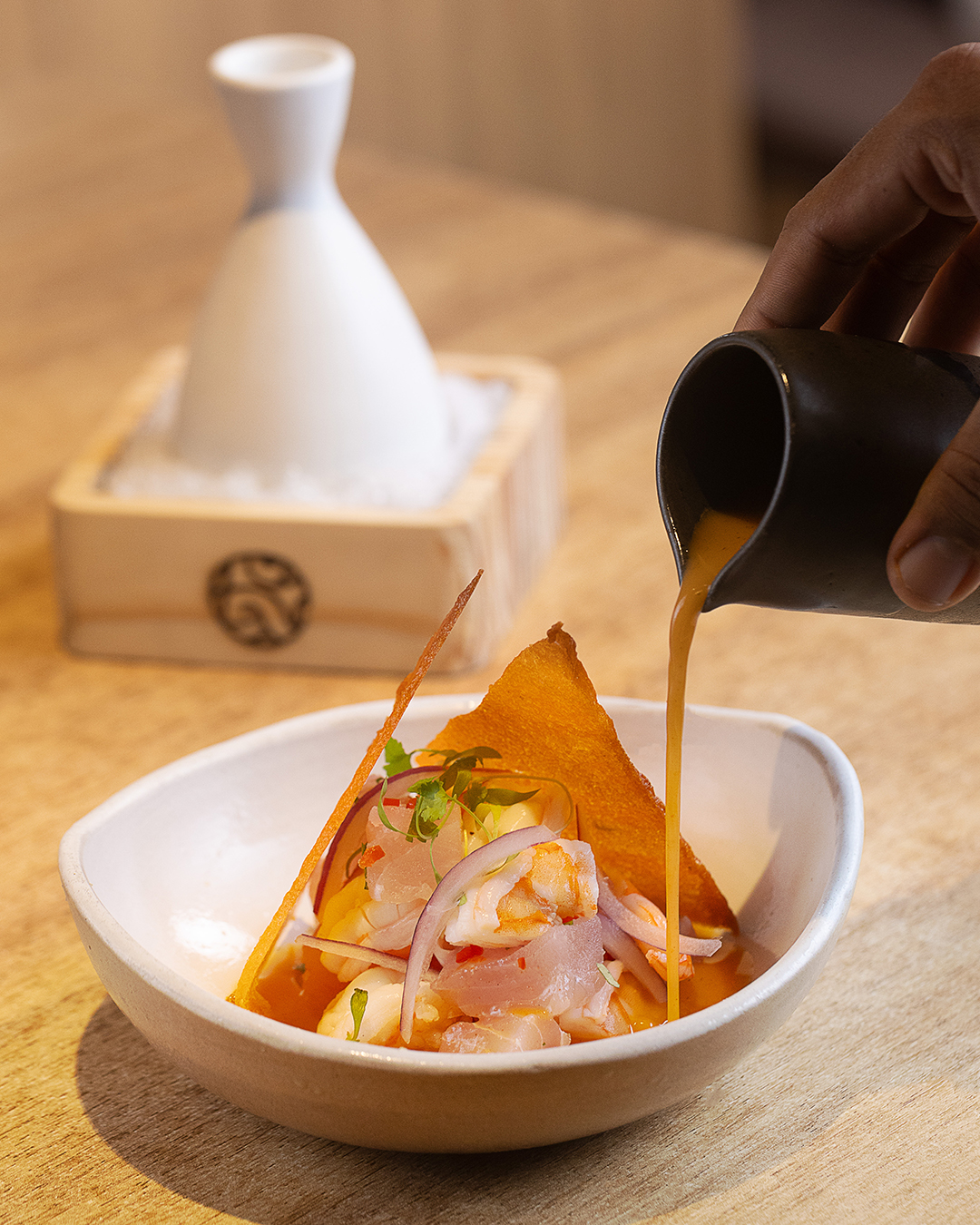 Plato de cocina nikkei en Osaka Sao Paulo